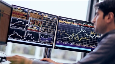 Borsa 14.000 puanı aşarak rekor kırdı