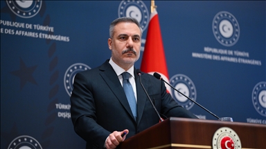 Fidan revela que EEUU e Irán parecen estar dispuestos a hacer concesiones a fin de alcanzar un acuerdo nuclear