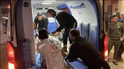 إصابة ثلاثة فلسطينيين بنيران الجيش الإسرائيلي جنوبي غزة