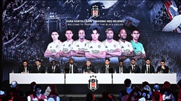 Beşiktaş, yeni transferleri için imza töreni düzenledi
