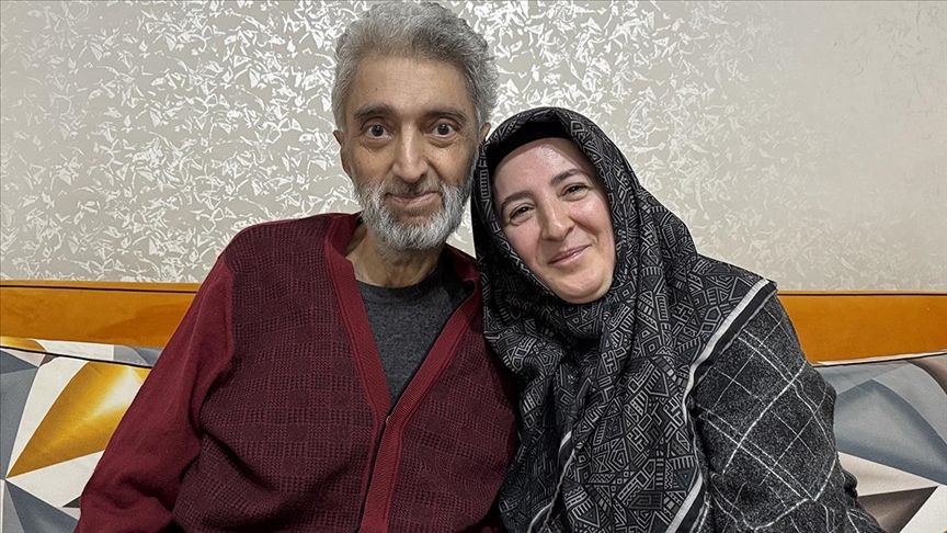 Kanser tedavisi gören eşe sürpriz "Sevgililer Günü" kutlaması