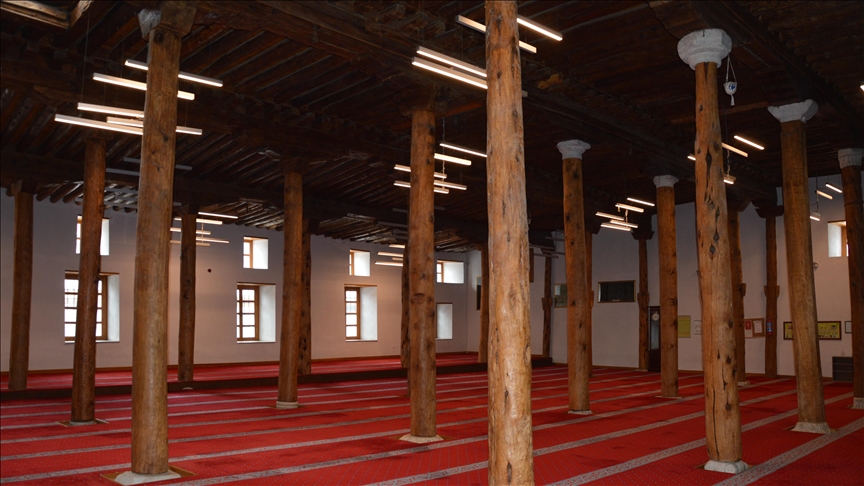 UNESCO tescilli 8 asırlık Sivrihisar Ulu Cami ramazana hazır
