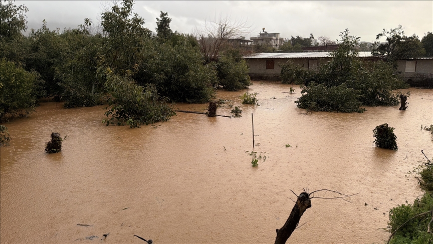 Antalya'ya 40 günde geçen yılın toplamı kadar yağış düştü