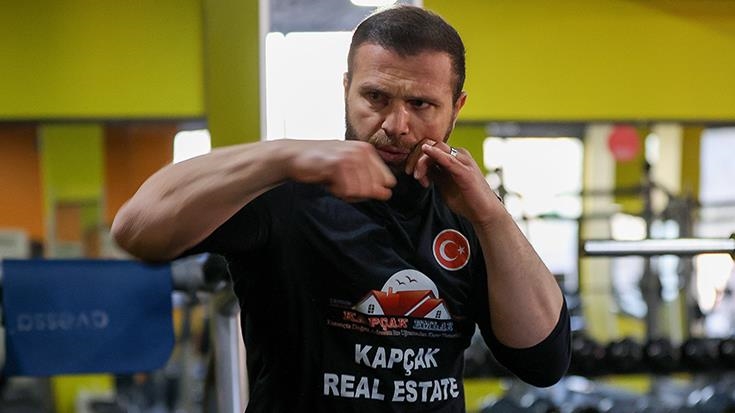 Dünya kick boks şampiyonu Kadir Yıldırım'a göre başarının sırrı disiplin