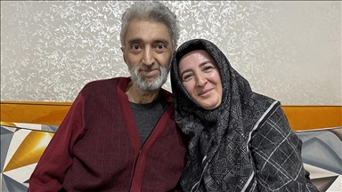 Kanser tedavisi gören eşe sürpriz "Sevgililer Günü" kutlaması