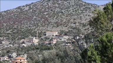 Artileria dhe të shtënat izraelite godasin disa qytete në jug të Libanit pavarësisht armëpushimit