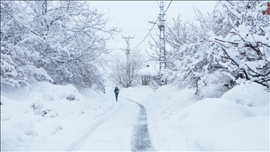 Li Bîngolê berf bandoreke neyênî li ser jiyanê dike