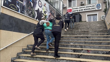 İstanbul merkezli 7 ilde suç örgütlerine yönelik operasyonlarda 40 şüpheli yakalandı