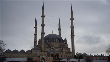 Selimiye'nin minareleri mahyalandı