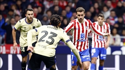 قدم.. أتلتيكو مدريد يلحق خسارة قاسية ببرشلونة في كأس ملك إسبانيا