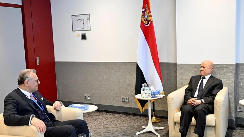 العليمي: نجاح اليمن أفضل استثمار لأمن الخليج