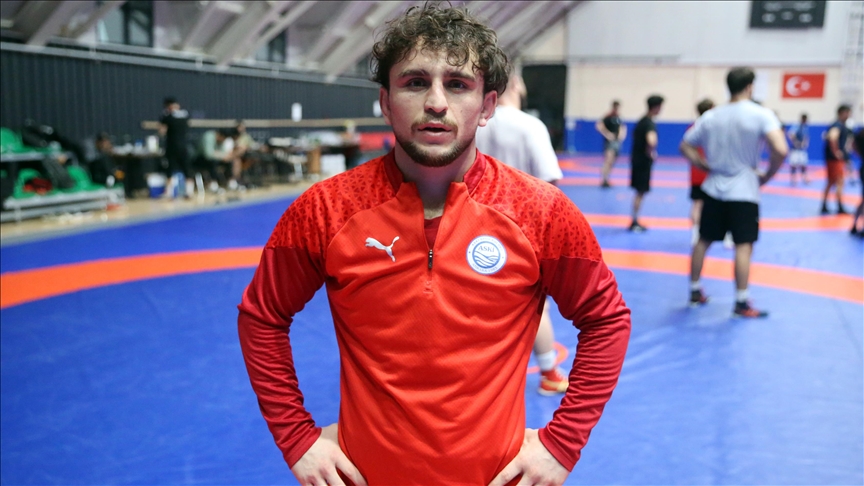 Milli güreşçi Ahmet Duman'ın hedefi altın madalya