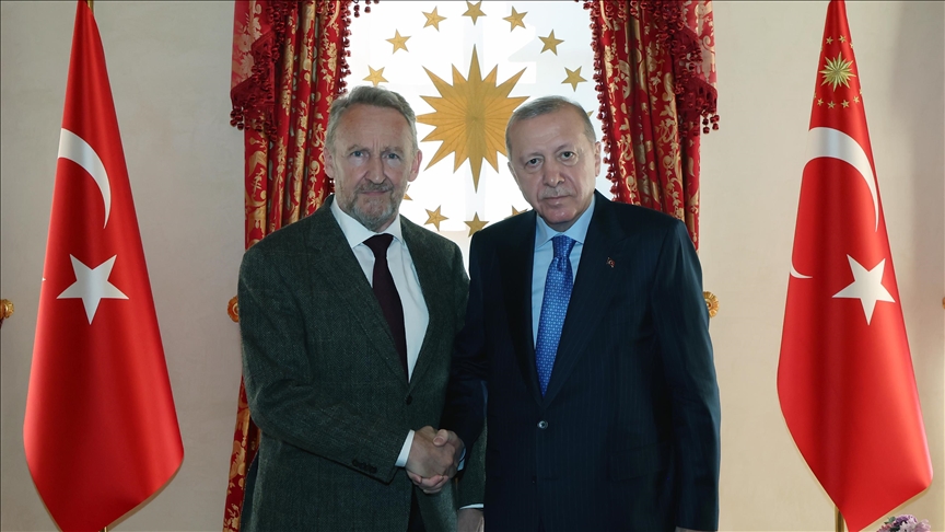 أردوغان يستقبل بكر عزت بيغوفيتش في إسطنبول