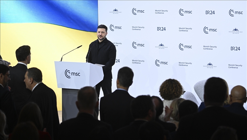 Zelenskyy seeks up to 50-year US security guarantees for investors