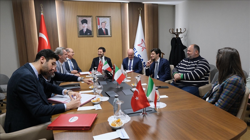 تعاون تركي إيطالي لتطوير مركبات بحرية مسيَّرة