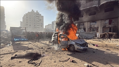 غارات إسرائيلية وقصف مدفعي يستهدفان شمالي غزة