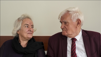 İstanbul'da huzurevinde evlenen çift, ikinci baharını yaşıyor