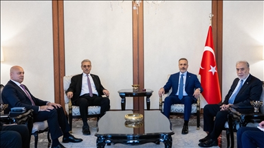 Turkish foreign minister meets head of National Committee for Administration of Gaza