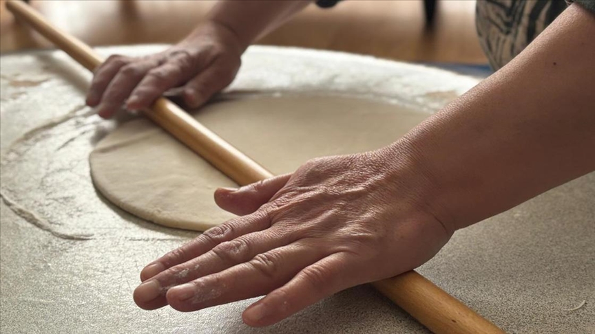 Çorum'da ev hanımları ramazana imece usulü hazırlanıyor