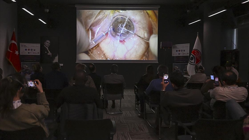 İstanbul'da "3. Kornea Nakli ve Göz Bankacılığı Kursu" düzenlendi