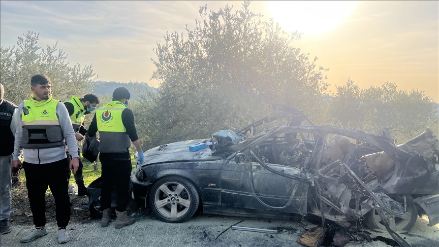  4 قتلى جراء غارة إسرائيلية استهدفت سيارة شرقي لبنان 