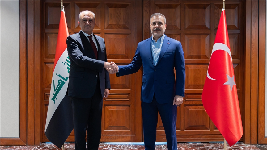 Turkish foreign minister meets Iraqi defense minister