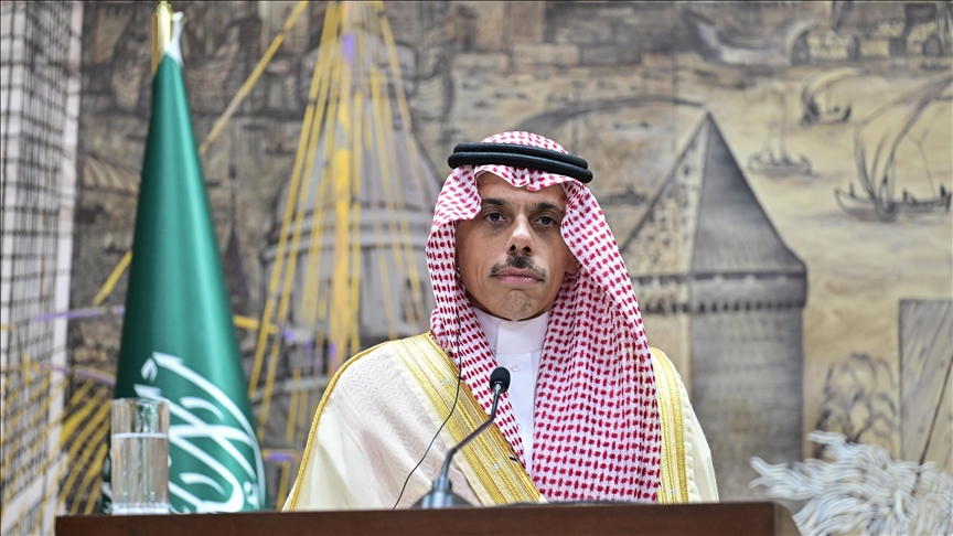 Le chef de la diplomatie saoudienne estime que le cessez-le-feu à Gaza doit ouvrir la voie à la solution à deux États