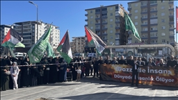 ديار بكر التركية.. مظاهرة تندد بخروقات إسرائيل لوقف إطلاق النار بغزة