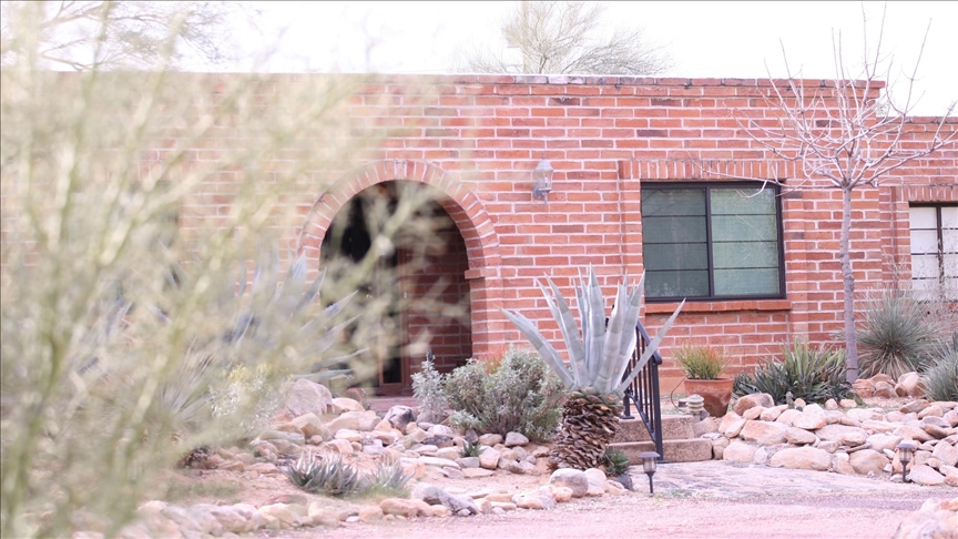 FBI says DNA from glove may link suspect to disappearance of Savannah Guthrie’s mother