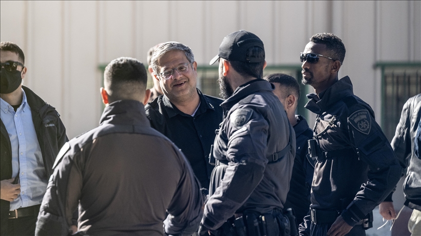 نادي الأسير الفلسطيني: بن غفير داس على رؤوس أسرى بسجن عوفر 