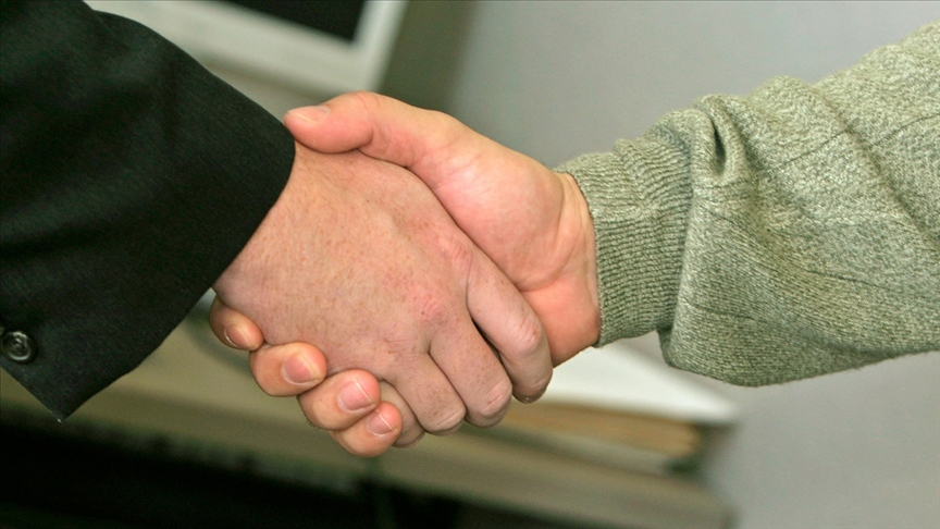 Site yöneticisi ile apartman görevlisi arasındaki "tehdit" şikayeti Gazze'ye bağışla sona erdi