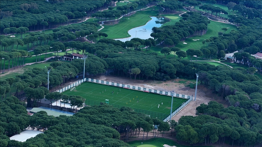 Türkiye'de futbolun yanı sıra bisiklet ve kış sporlarıyla da turizmin çeşitlendirilmesi amaçlanıyor