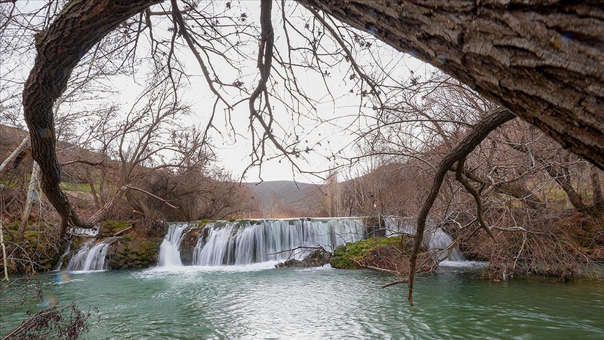 Güneydoğu'da kuraklıktan etkilenen şelaleler ve çağlayanlar kar sularıyla canlandı