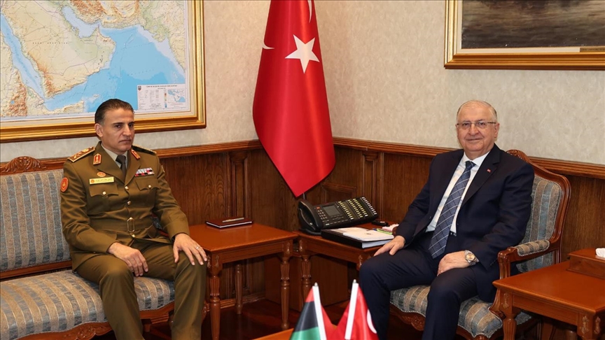وەزیری بەرگریی تورکیا و سەرۆک ئەرکانی سوپای لیبیا لە ئەنقەرە کۆبوونەوە