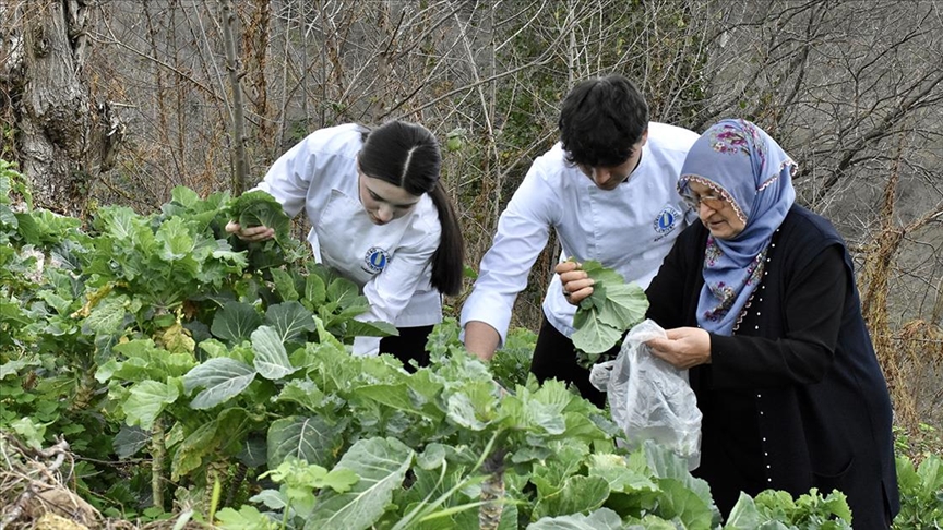 Geleceğin şefleri yöresel lezzetlerin tarladan sofraya inceliklerini öğreniyor