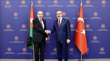 Shefat e diplomacisë turke dhe jordaneze diskutojnë situatën në Palestinë