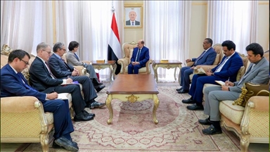اليمن.. رئيس الوزراء يطالب بدعم دولي لتقوية مؤسسات الدولة