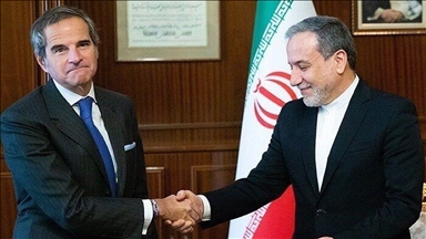 گروسی از پایان گفت‌وگوهای فنی با عراقچی پیش از مذاکرات ژنو خبر داد