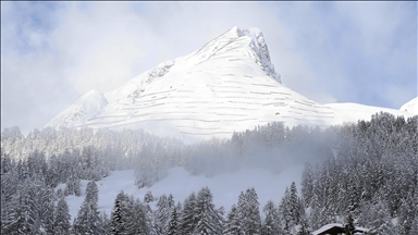 Multiple injuries reported as avalanche derails train in Switzerland