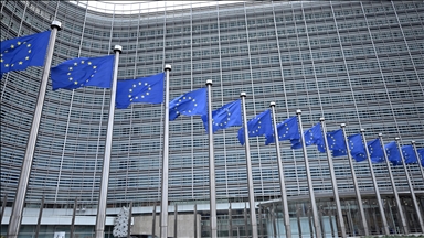 Business registrations, bankruptcies rise in EU