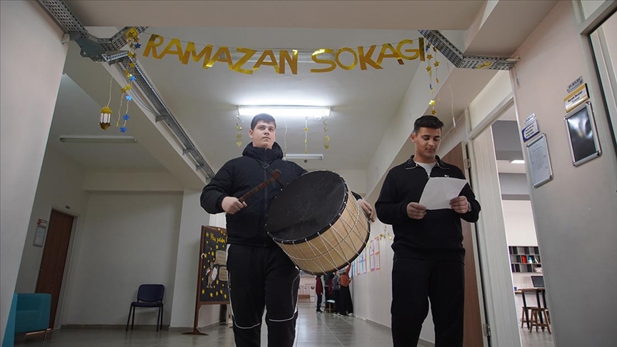 Edirne'de öğrenciler okullarında "Ramazan Sokağı" oluşturdu