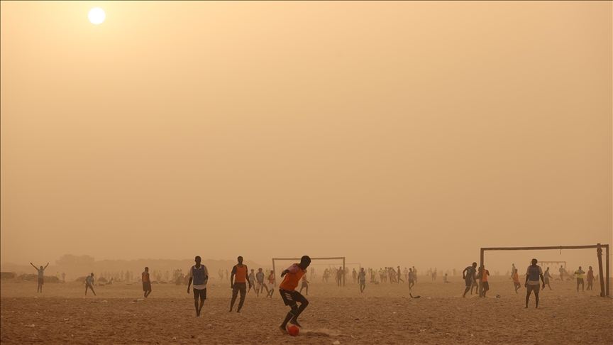 Сенегал „исчезна“ под налетот на сахарски облак од прав