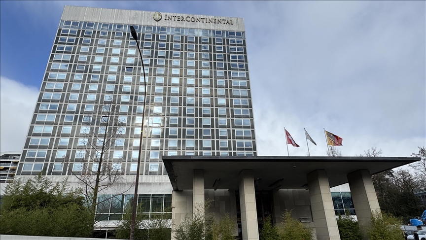 3rd round of trilateral Ukraine talks to continue Wednesday in Geneva