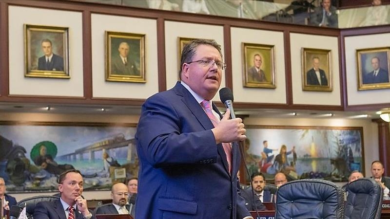 В США требуют отставки конгрессмена Рэнди Файна за оскорбительные высказывания в адрес мусульман