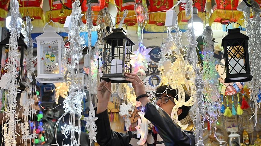 بمشاركة واسعة.. صيدا اللبنانية تطلق فعاليات "عاصمة رمضانية"