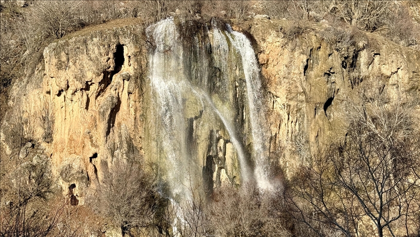 Li Hekariyê bi ava baran û belekiyan va bû şireşira sûlavan