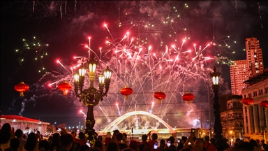 Desetine hiljada ljudi dočekale Lunarnu novu godinu u najstarijem kineskom kvartu na svijetu