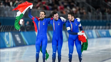Милан-Кортина: Италия завоевала золотую медаль в командной гонке на скоростных коньках