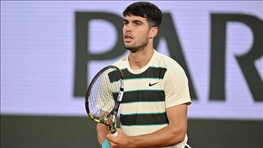 تنس.. كارلوس ألكاراز إلى الدور الثاني في بطولة قطر المفتوحة