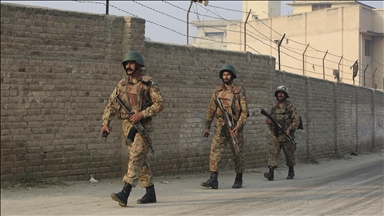 Afghanistan hands over 3 Pakistani soldiers to Saudi negotiators